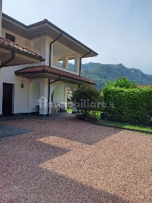 Villa unifamiliare, ottimo stato, 165 m², Centro, Gravellona Toce