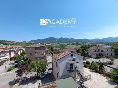 Quadrilocale via Lamberto Corsi 67, Centro, Fabriano
