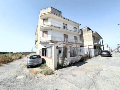 Terratetto plurifamiliare via Daunia 47, Centro, Manduria