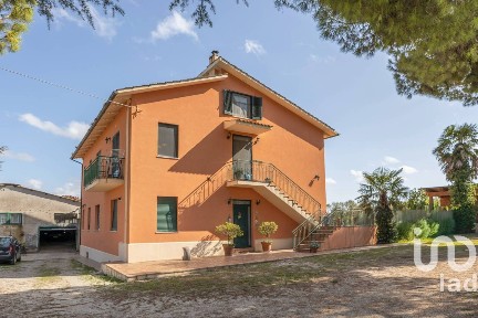 Osimo, Via molino basso, 61