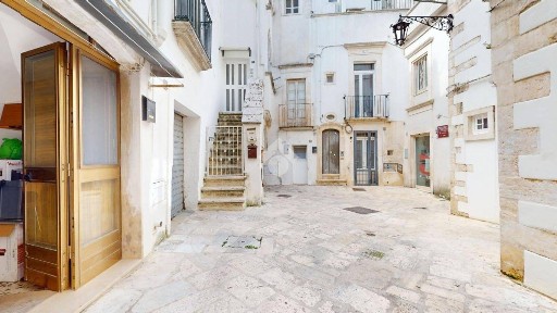 Martina Franca, Via Masaniello, 25
