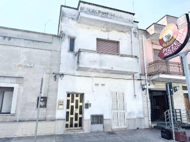 Terratetto unifamiliare via Per Uggiano 38, Centro, Manduria
