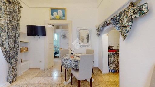 Martina Franca, Via Giannini, 6