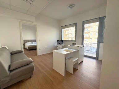Bilocale piazzale Della Liberta' 4, Borgo Rodi, Ancona