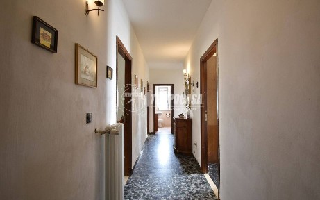 Appartamento via Ungheria, Centro, Osimo