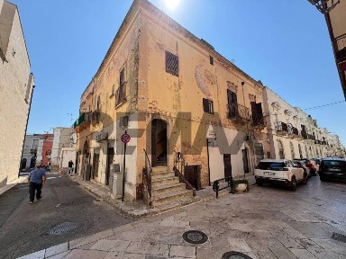 Terratetto unifamiliare corso Vittorio Emanuele 116, Centro, Mottola