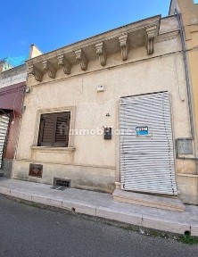 Sava, Via Pitagora, 41