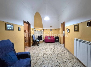 Terratetto plurifamiliare via delle Mura Messapiche 8, Centro, Manduria