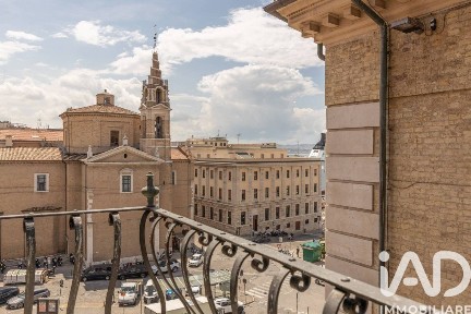Ancona, Corsi, Corso Giuseppe Mazzini, 7