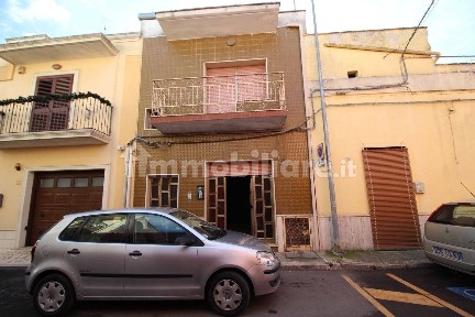 Terratetto unifamiliare via Lamarmora, 44, Centro, Manduria