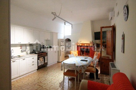 Terratetto unifamiliare 147 m², Centro, Lizzano