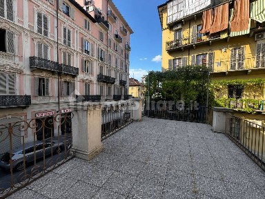 Quadrilocale via San Donato 21, San Donato, Torino
