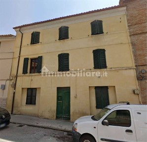 Appartamento all'asta via Roma, 22, Jesi