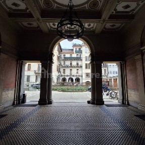 Bilocale via Cernaia 15, Piazza Solferino - Corso Matteotti, Torino