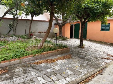 Quadrilocale via Guglielmo Marconi 3, Centro, Sirolo