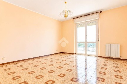 Castelfidardo, Via N. Rota, 20