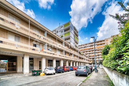 Trilocale piazza del Monastero 9, Parella, Torino