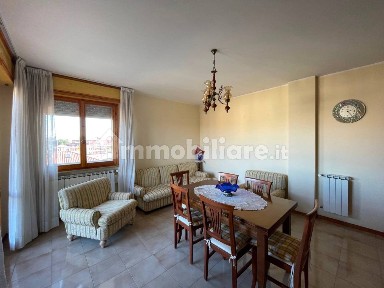 Appartamento viale Giordano Bruno 43, Borgo Molino, Portone, Senigallia