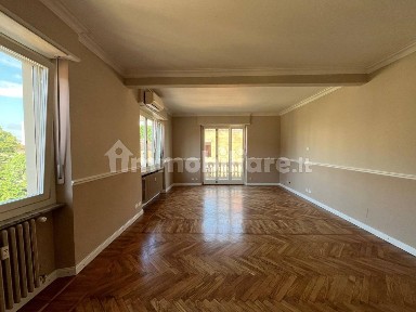 Appartamento via Valeggio 26, Crocetta, Torino