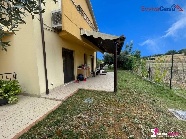 Quadrilocale via Suor E. Balducci 26, Ostra