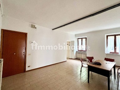 Quadrilocale via Giuseppe Mazzini 2, Centro, Camerano