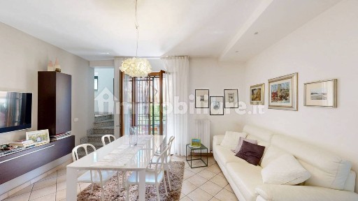 Osimo, via Camerano, 22