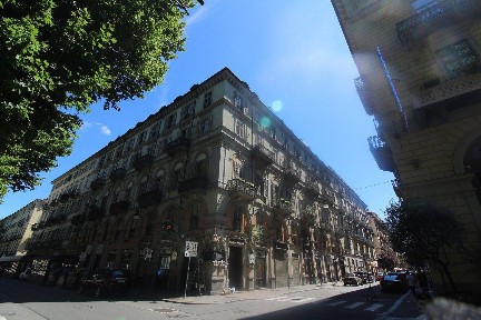 Monolocale via Saluzzo 1, San Salvario, Torino