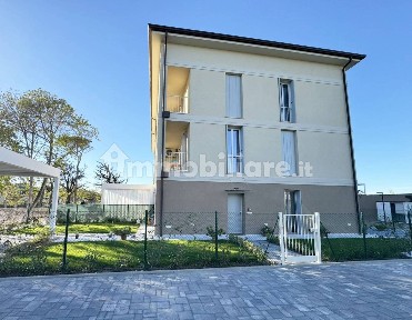 Quadrilocale via Benvenuto Cellini 152, Vivere Verde, Borgo Pace, Stadio, Ospedale, Senigallia