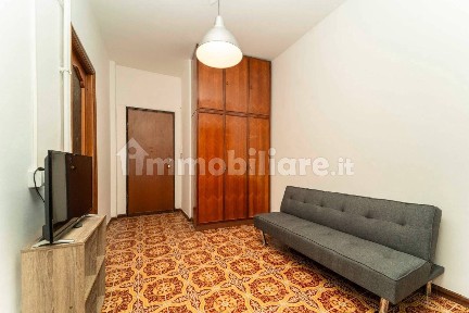 Torino, Santa Rita, Via Paolo Sarpi, 88