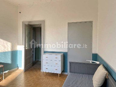 Torino, Parella, Piazza Rivoli, 14