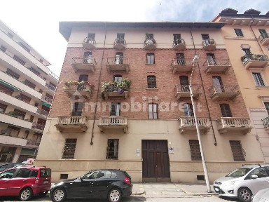 Bilocale via Buenos Aires 11, Santa Rita, Torino
