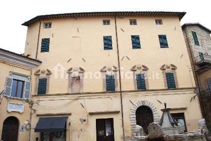 Appartamento via Marcellini 1, Centro, Serra San Quirico