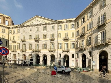 Monolocale piazza Carlo Felice 35, Via Roma, Torino