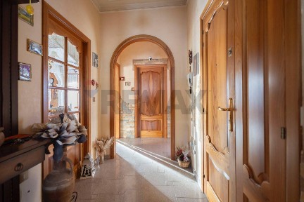 Falconara Marittima, VIA VITTORIO VENETO, 12