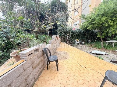 Appartamento buono stato, piano terra, Adriatico, Ancona