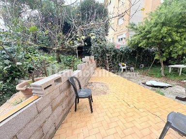 Appartamento buono stato, piano terra, Adriatico, Ancona