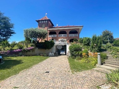 Quadrilocale via Pasubio 25, Centro, Rivalta di Torino