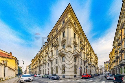 Monolocale via Ponza 4 E, Piazza Solferino - Corso Matteotti, Torino