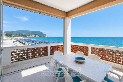 Appartamento piazza miramare 4, Marcelli, Numana