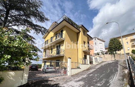 Bilocale via Colombo, 23, Centro, Camerano