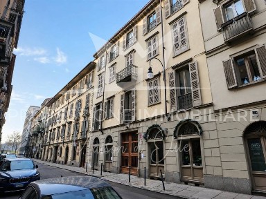 Quadrilocale via della Rocca 32, Via della Rocca, Torino