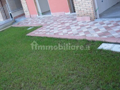 Appartamento nuovo, su più livelli, Semicentro, Chieri