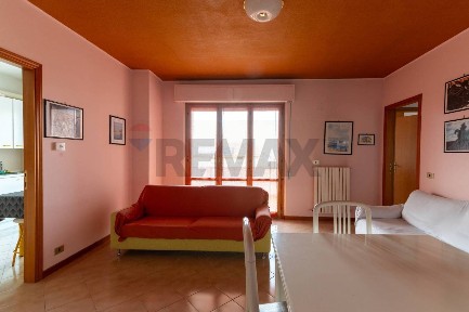 Appartamento piazza martiri della resistenza 11, Centro, Cupramontana