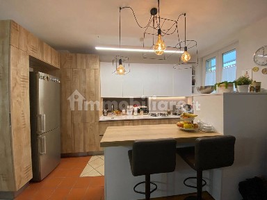 Trilocale largo Saponari, Centro Storico, Jesi