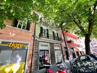 Quadrilocale piazza Garibaldi, Centro, Fabriano
