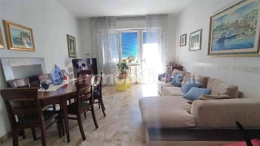 Ancona, Piano, Via Pesaro