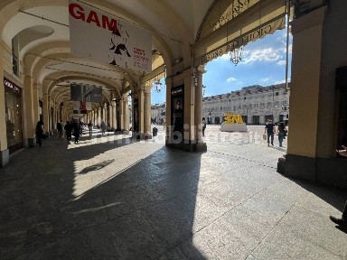 Trilocale piazza San Carlo, Via Roma, Torino