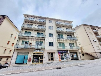 Appartamento via Serraloggia 26, Centro, Fabriano