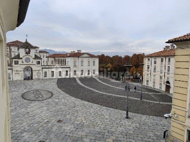 Trilocale via Mensa 37, Venaria Reale