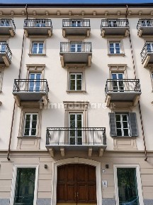 Bilocale corso Regina Margherita 215, San Donato, Torino